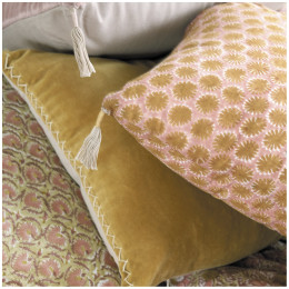 INTERIEUR-DECORATION|Coussin TOKYO roseBLANC D'IVOIRECoussins