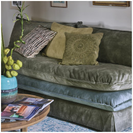 Sofa LEO Samtschaum und graublau