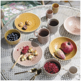 Set mit 4 Bella Terra Porzellantassen