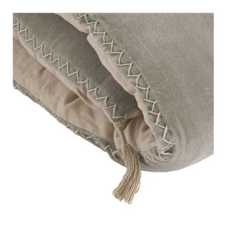 %shop-name%%separator%%product-name%%brand%%category%