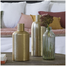 Frosted glass vase Foam