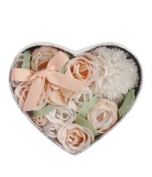 INTERIEUR- DECORATION|Heart Box Bouquet Parterre of Nude and White Soap Flowers - Parfum RoseMATHILDE MWellness boxes