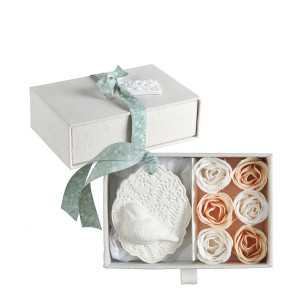 INTERIEUR- DECORATION|Candle box and scented soap roses Stopover in Sintra - MarquiseMATHILDE MWellness boxes
