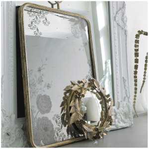 Espejo de bruja de oro