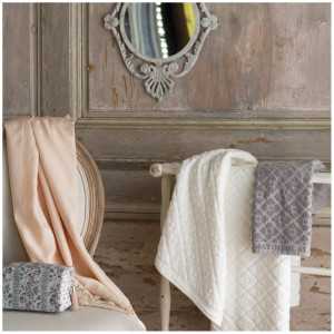 INTERIEUR- DECORATION|Grey Floral Soft Bath TowelMATHILDE MTowels
