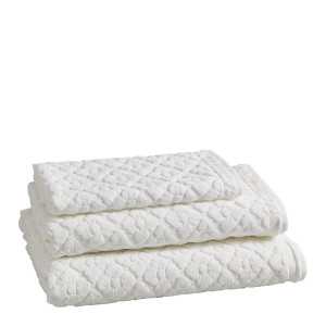White Floral Sweetness Guest Towel