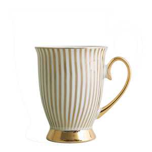 INTERIEUR- DECORATION|Madame de Récamier Golden Polka Dot MugMATHILDE MCups and teapots