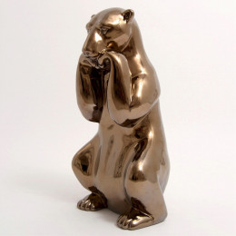 INTERIEUR-DECORATION|ORSETTO ours orDRIMMERGrappige beeldenBreng een vleugje elegantie en originaliteit aan uw decoratie met Orsetto, de Golden Bear heeft drimmer ondertekend. Met een hoogte van 54 cm wordt dit decoratieve stuk met een verfijnd ontwerp een echt trendy object om uw interieur te verbeteren. De gouden afwerking brengt helderheid en moderniteit, ideaal voor het aankleden van een woonkamer, een ingang of een slaapkamer in stijl. Perfect in een centraal decoratie -element of geassocieerd met andere ontwerpobjecten, de Orsetto Bear belichaamt de alliantie tussen fantasie en hedendaagse chic.