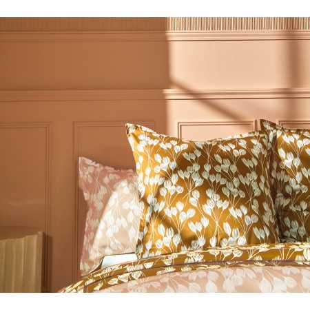 %shop-name%%separator%%product-name%%brand%%category%