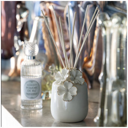 Amour de Fleurs Golden Vanilla Room Fragrance Diffuser 200ml