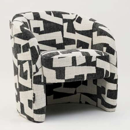 INTERIEUR-DECORATION|DONOVAN fauteuil beige/anthraciteDONOVAN fauteuil beige/anthraciteDRIMMERFauteuilsDONOVAN fauteuil beige/anthracite Le DONOVAN fauteuil beige / anthracite associe élégance contemporaine et confort pour créer une pièce forte dans votre décoration intérieure. Son contraste subtil entre le beige lumineux et l’anthracite profond apporte une touche moderne et raffinée à votre espace. Pensé pour offrir un confort optimal, ce fauteuil dispose d’une assise accueillante qui invite à la détente. Il trouve facilement sa place dans un salon, une chambre ou un coin lecture, où il devient un véritable élément décoratif. Son design intemporel permet de l’intégrer dans différents styles d’intérieur : décoration moderne, ambiance industrielle, style contemporain ou intérieur minimaliste. Placé près d’un canapé, d’une table basse ou dans un espace détente, il apporte une note chic et chaleureuse. À la fois esthétique et fonctionnel, le DONOVAN fauteuil beige / anthracite est idéal pour ceux qui recherchent un fauteuil design qui combine style, confort et élégance. &nbsp;